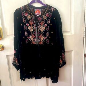JOHNNY WAS Velvet JOANNA V-neck Mandarin Tunic Top. Large.